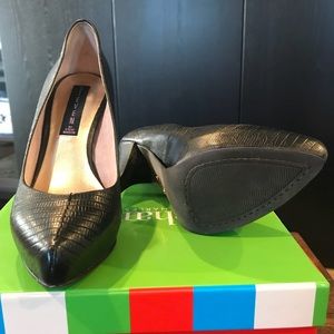 NEW Steven DAIR 7M black leather crocodile pumps